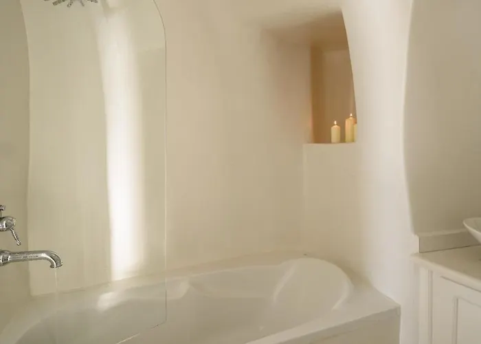 Βίλα Lathouri Cave