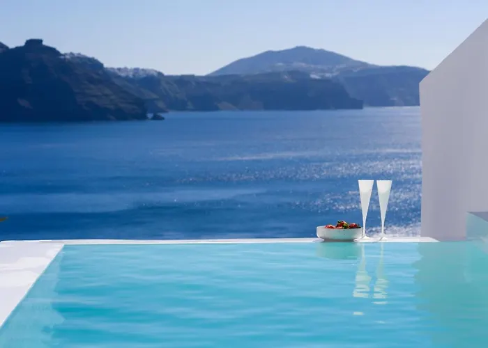 Villa Lathouri Cave Oia