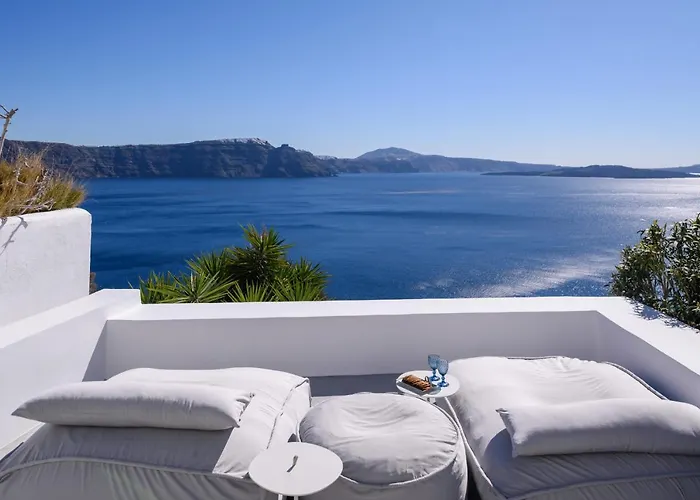 Lathouri Cave Villa Oia