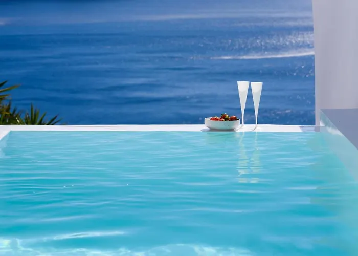 וילה Lathouri Cave