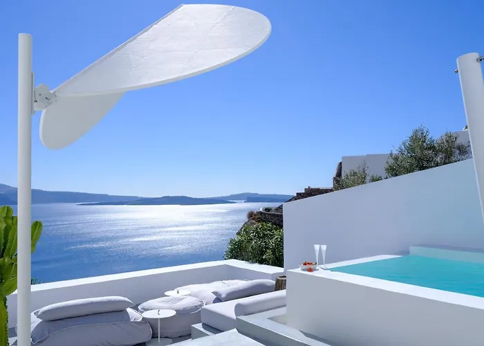 Lathouri Cave Villa *