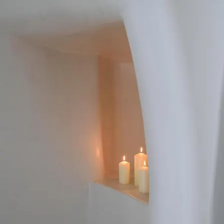 Vila Lathouri Cave Oia