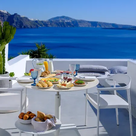 Lathouri Cave Vila *