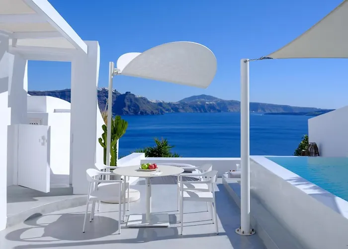 Lathouri Cave Villa *