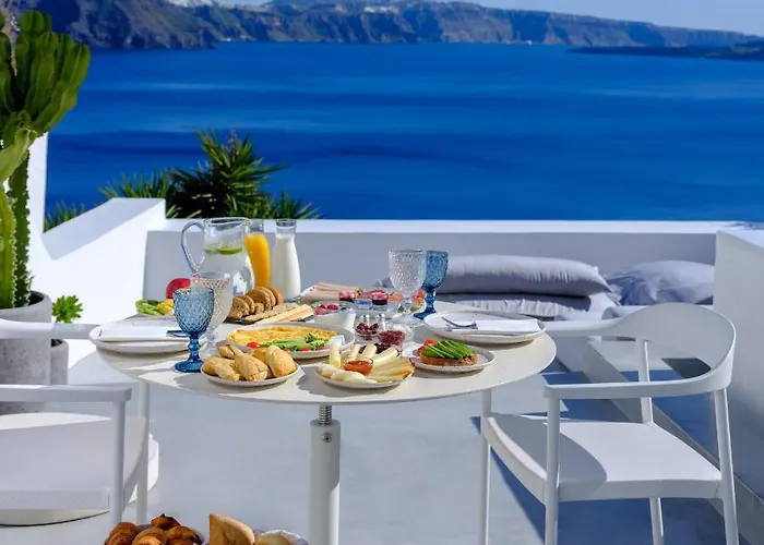 Lathouri Cave Villa *