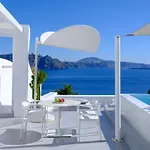 Lathouri Cave Villa *