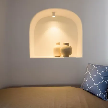 فيلة Lathouri Cave *